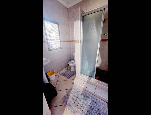 1 BEDROOM PROPERTY TO RENT IN FREEWAY PARK